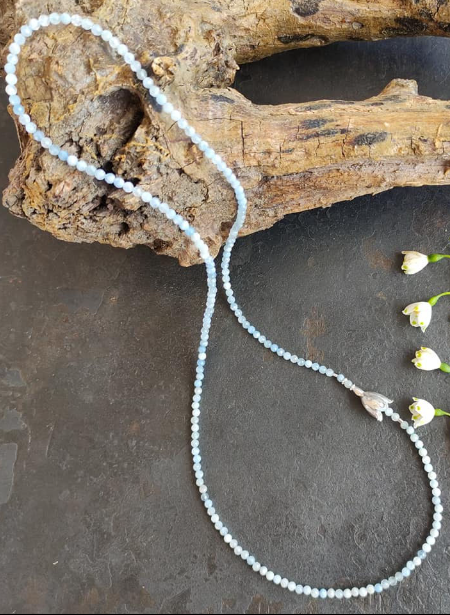 Lange Aquamarin Kette mit Märzenbecher