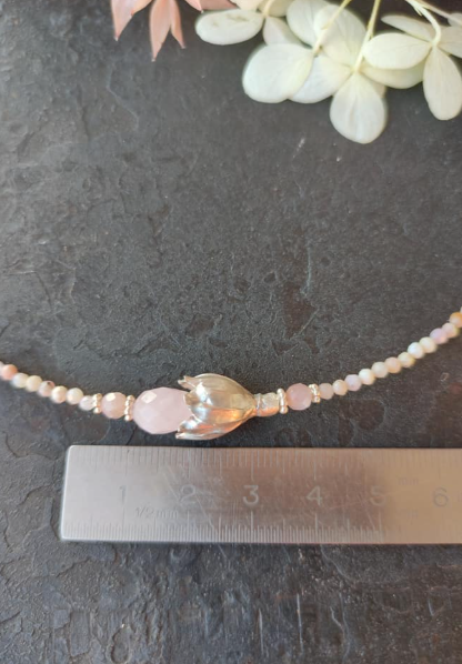 Märzenbecher Collier mit Opal