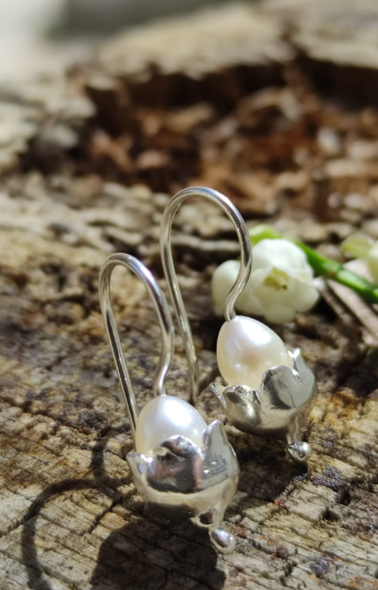 Maiglöckchen Ohrhänger mit Perle