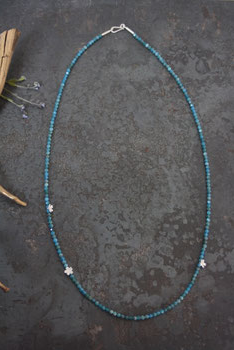 Vergissmeinnicht Collier mit Apatit