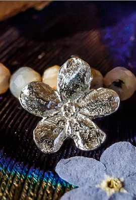 Rosa Opal Kette mit Vergissmeinnicht