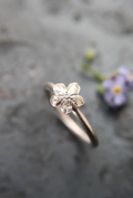 Vergissmeinnicht Ring mit einer Blüte