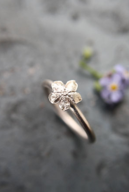 Vergissmeinnicht Ring mit einer Blüte