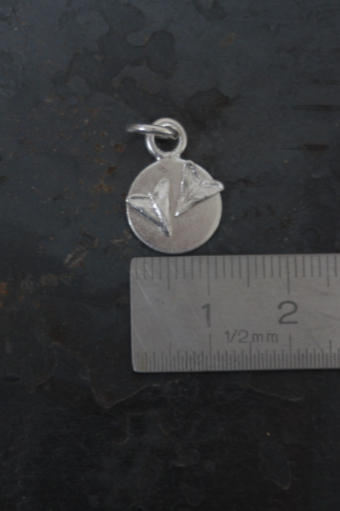 Kleiner Talisman Anhänger mit Hirtentäschelkraut