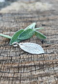 Mini Salbei Blatt Anhänger mit Karabiner