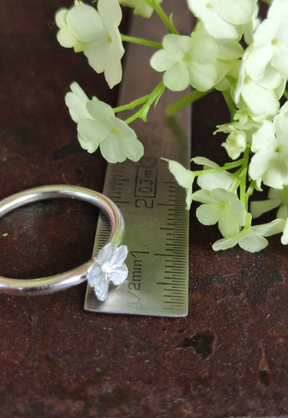 925 Silber Ring Mini Schneeball Hortensie – Naturabguss Handgefertigt