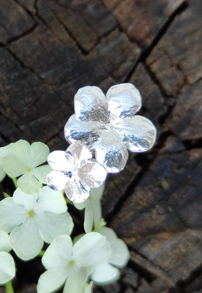 Schneeball Hortensien Ring mit zwei Blüten