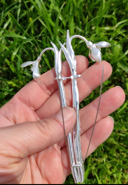 Schneeglöckchen Brosche mit 2 Schneeglöckchen