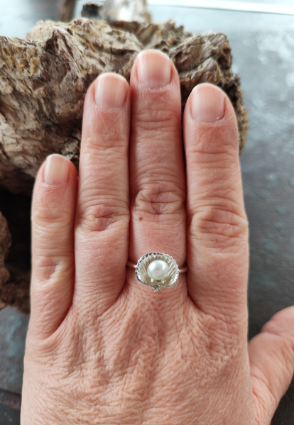 Mini Muschel Ring mit Perle
