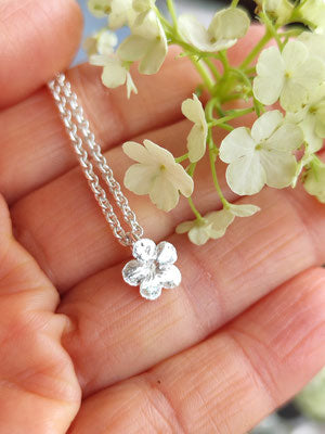 925 Silber Anhänger Mini Schneeball Hortensie – Handgefertigt Unikat